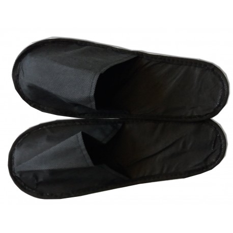 50 paires de mules noires (chaussons) spécial soins cabine